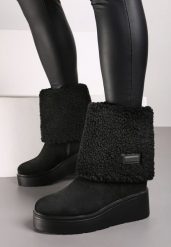 Czarne Botki na Koturnie z Wywijaną Cholewką i Barankiem Irilaura. Czarne botki damskie Born2be, z jeansu, eleganckie, bez obcasa, na koturnie, bez zapięcia. Za 179.99 zł.