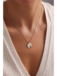 Lodie Silver Srebrny naszyjnik z zawieszką - dł. 42 cm rozmiar: onesize. Białe naszyjniki damskie Lodie Silver, srebrne. Za 52.99 zł.