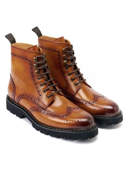 British Passport Skórzane botki w kolorze jasnobrązowym rozmiar: 42. Brązowe buty zimowe męskie British Passport, bez zapięcia. Za 478.99 zł.