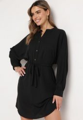 Czarna Sukienka z Wiązaniem w Talii z Koszulową Górą Leandia. Czarne sukienki damskie Born2be, na spotkanie biznesowe, l, bez wzorów, eleganckie, bez kołnierzyka, bez ramiączek, mini, koszulowe. W wyprzedaży za 95.99 zł.