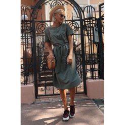 Sukienka ZILAGA KHAKI. Brązowe sukienki damskie Sukienka ZILAGA KHAKI, l, bez wzorów, bez kołnierzyka, bez ramiączek. W wyprzedaży za 79.00 zł.