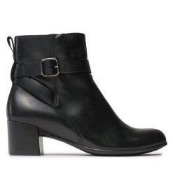 Botki ECCO. Czarne botki damskie ECCO, bez obcasa, na słupku, bez zapięcia. Za 579.99 zł.
