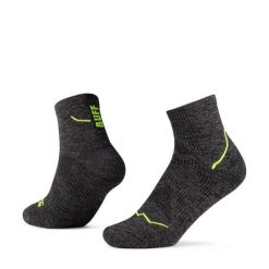 Skarpety BUFF Dryflx Quarter. Czarne skarpetki damskie Buff, bez wzorów, z elastanu. Za 94.99 zł.