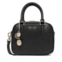 Torebka Nine West. Czarne torebki klasyczne damskie Nine West, bez wzorów, bez dodatków. Za 299.99 zł.