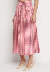 Czerwona Spódnica w Kratę Rozkloszowana z Bawełną Leanolia. Czerwone spódniczki damskie Born2be, m, bez wzorów, z bawełny, eleganckie, z podwyższonym stanem, midi, proste. Za 89.99 zł.