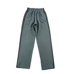 Second life - Adidas spodnie dresowe męskie regular 2020 szare - Jak nowy. Szare spodnie sportowe męskie Adidas, z dresówki. Za 85.16 zł.