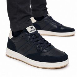 Buty męskie sportowe do chodzenia Wrangler RUSTY MEN LOW. Niebieskie buty sportowe na co dzień męskie Wrangler, z jeansu, bez zapięcia, trekkingowe. Za 219.00 zł.
