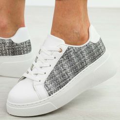 Szare sportowe buty damskie McBraun 23335. Szare buty sportowe na co dzień damskie McBraun, bez wzorów, z jeansu. Za 99.00 zł.
