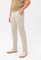 Lniane spodnie chinosy, Comfort Fit, R-LINN. Brązowe spodnie materiałowe męskie Volcano, bez wzorów, z bawełny. Za 169.99 zł.