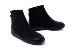 RIEKER TEX 44276-00 black, botki damskie. Czarne botki damskie Rieker, na zimę, bez obcasa, na koturnie, bez zapięcia. Za 379.90 zł.