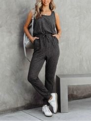 Milan Kiss Kombinezon w kolorze antracytowym rozmiar: XL. Czarne kombinezony damskie Milan Kiss, xl, bez wzorów, bez kołnierzyka, bez ramiączek. Za 152.99 zł.