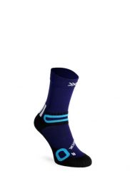 Skarpety turystyczne X-Socks Hike Discover Crew. Niebieskie skarpetki męskie X-Socks, bez wzorów, z materiału. Za 101.19 zł.