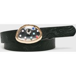 Desigual - Pasek. Czarne paski damskie Desigual, bez wzorów, z materiału. W wyprzedaży za 69.90 zł.
