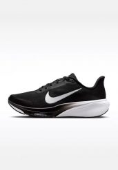 Buty do biegania Nike Pegasus 42 Czarny/Biały. Białe obuwie do biegania damskie Nike. Za 711.20 zł.