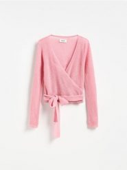 Sweter z wełną - różowy. Czerwone swetry klasyczne damskie Reserved, l, z dzianiny, bez kołnierzyka. Za 159.99 zł.