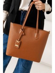 Lia Biassoni Skórzana torebka w kolorze jasnobrązowym - 34 x 29 x 12 cm rozmiar: onesize. Brązowe torebki klasyczne damskie Lia Biassoni, bez wzorów, z materiału, bez dodatków. Za 304.99 zł.