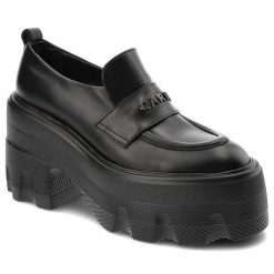 Czarne Półbuty Carinii Stylowe Obuwie Damskie. Czarne półbuty damskie Carinii, z aplikacjami, ze skóry, eleganckie, bez obcasa, na platformie. Za 689.00 zł.