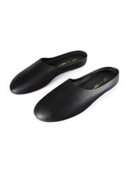 Loft37 Skórzane klapki "Allato" w kolorze czarnym rozmiar: 38. Czarne klapki damskie loft37, bez wzorów, bez obcasa. Za 317.62 zł.