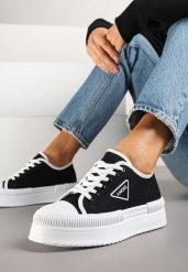 Czarne Trampki na Podwójnej Podeszwie z Ozdobnym Znaczkiem na Cholewce Alivrelia. Czarne trampki i tenisówki damskie Renee, bez wzorów. Za 79.99 zł.