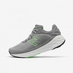 Buty do biegania męskie New Balance 840. Szare obuwie do biegania damskie New Balance. W wyprzedaży za 449.99 zł.