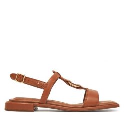 Sandały Clarks. Brązowe sandały damskie Clarks, bez wzorów, bez obcasa, na płaskiej podeszwie. Za 339.99 zł.