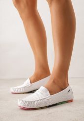 Białe Ażurowe Mokasyny ze Skórzaną Wkładką Ozdobione Przeszyciami Sylilise. Białe mokasyny damskie Born2be, z jeansu. Za 99.99 zł.