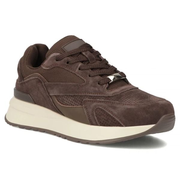 Półbuty skórzane sneakersy zamszowe brązowe Filippo DP7728/26. Brązowe półbuty damskie Filippo, bez wzorów, ze skóry, bez obcasa. Za 84.00 zł.
