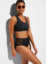 Figi bikini z wysoką talią. Czarne bikini damskie bonprix, bez wzorów. Za 79.99 zł.