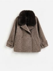Płaszcz z wełną - brązowy. Brązowe płaszcze damskie Reserved, l, bez wzorów, z tkaniny. Za 499.99 zł.