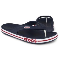 Japonki plażowe Crocs BAYABAND FLIP. Białe klapki damskie Crocs. W wyprzedaży za 129.00 zł.