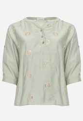 Zielona Wiskozowa Koszula Boho z Haftem i Podpinanymi Rękawami 3/4 Cheridenah. Zielone koszule damskie Born2be, plus size, bez wzorów, z wiskozy, boho, bez kołnierzyka, plus size, bez ramiączek. Za 69.99 zł.