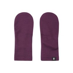Rękawiczki zimowe dziecięce Reima Eino. Fioletowe rękawiczki dziecięce Reima, z wełny, bez ramiączek. Za 79.99 zł.