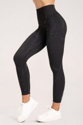 Legginsy fitness damskie Gym Glamour marble. Czarne legginsy sportowe damskie GYM GLAMOUR, l, bez wzorów, z materiału, z podwyższonym stanem, na fitness i siłownię. Za 159.99 zł.