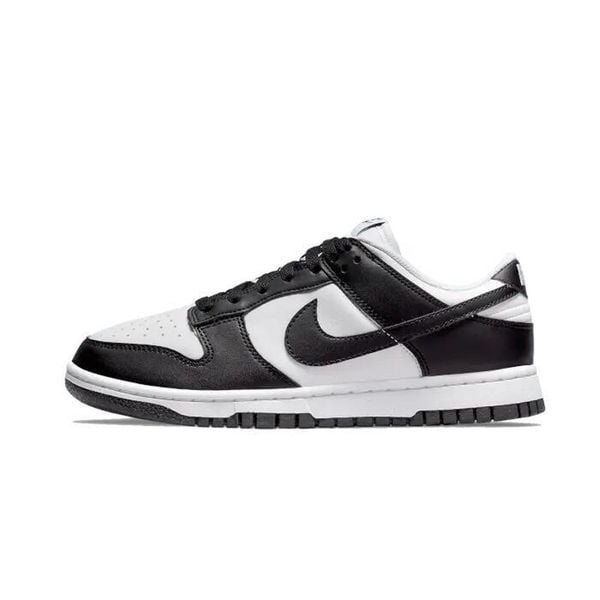 Buty Sportowe Damskie Nike W Dunk Low Next Nature. Czarne buty sportowe na co dzień damskie Nike, bez wzorów. Za 435.60 zł.