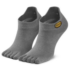 Skarpety krótkie Vibram Fivefingers. Szare skarpetki damskie Vibram Fivefingers, bez wzorów. Za 74.99 zł.