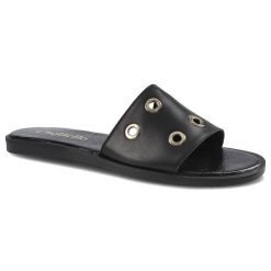Czarne Klapki Chebello Damskie Stylowe Buty. Czarne klapki damskie CheBello, z aplikacjami, ze skóry, bez obcasa. Za 149.00 zł.