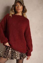 Bordowy Klasyczny Sweter z Wełną i Wiskozą o Luźnym Kroju Omethea. Czerwone swetry klasyczne damskie Renee, z jeansu, bez kołnierzyka. Za 169.99 zł.