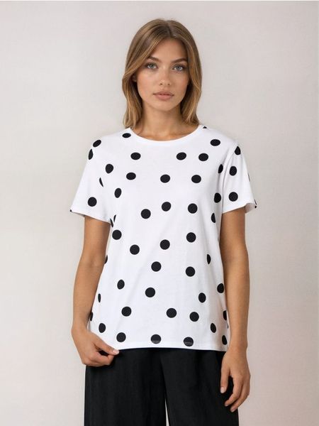 Bawełniana koszulka w kropki - biały. Białe t-shirty damskie Sinsay, l, bez wzorów, z bawełny, bez kołnierzyka. Za 12.99 zł.