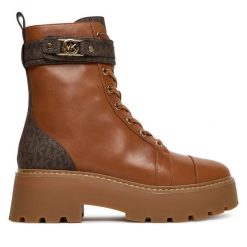 Trzewiki MICHAEL Michael Kors. Brązowe botki damskie MICHAEL Michael Kors, bez obcasa, na płaskiej podeszwie, bez zapięcia. Za 939.99 zł.