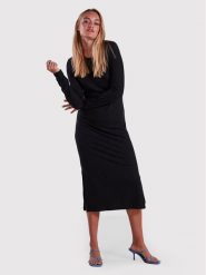 Pieces Sukienka codzienna Kylie 17126214 Czarny Slim Fit. Czarne sukienki damskie Pieces, na co dzień, xs, bez wzorów, z syntetyku, bez kołnierzyka, bez ramiączek, proste. Za 79.99 zł.