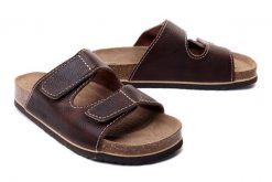 DR. BRINKMANN 600452-2 braun, klapki profilaktyczne męskie. Brązowe klapki i japonki męskie Dr. Brinkmann, ze skóry. Za 259.90 zł.