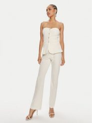 ViCOLO Kombinezon TB0111 Écru Regular Fit. Kombinezony damskie ViCOLO, m, bez wzorów, z syntetyku, bez kołnierzyka, bez ramiączek. Za 589.99 zł.