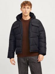 Jack & Jones Kurtka zimowa w kolorze czarnym rozmiar: M. Czarne kurtki męskie Jack & Jones, na zimę, m, bez wzorów, bez kaptura. Za 184.02 zł.