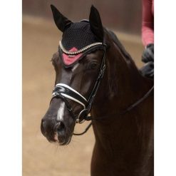 Krótki kapelusz dla koni Equestrian Stockholm. Czarne kapelusze damskie EQUESTRIAN STOCKHOLM, bez wzorów. Za 263.00 zł.