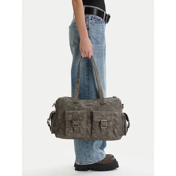 Torebka G-Star Raw. Szare torebki klasyczne damskie G-Star Raw, bez wzorów, bez dodatków. Za 359.99 zł.