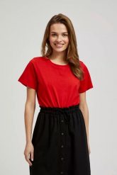Gładki t-shirt z krótkimi rękawami czerwony. Czerwone t-shirty damskie MOODO, s, bez wzorów, bez kołnierzyka. W wyprzedaży za 13.99 zł.