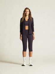 Craft Legginsy sportowe "Adv Essence" w kolorze fioletowym rozmiar: XL. Różowe legginsy damskie Craft, xl, bez wzorów, outdoorowe. Za 101.94 zł.