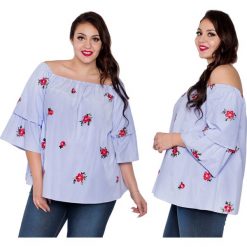Bluzka w pasy hiszpanka haftowane kwiaty OVERSIZE PLUS SIZE wiosna lato 2018. Niebieskie bluzki damskie Moda Size Plus Iwanek, plus size, bez wzorów, z bawełny, bez kołnierzyka, plus size, bez ramiączek. W wyprzedaży za 69.00 zł.