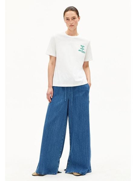 Armedangels Koszulka "Lualaa" w kolorze białym rozmiar: L. Białe bluzki damskie ARMEDANGELS, l, bez wzorów, z bawełny, bez kołnierzyka, bez ramiączek. Za 86.99 zł.