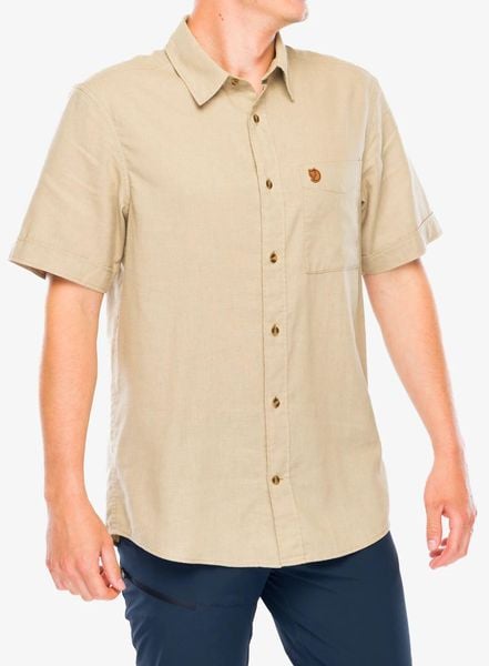 Koszula podróżnicza Fjallraven Ovik Travel Shirt SS. Żółte koszule męskie Fjällräven, s, bez wzorów, z materiału, bez kołnierzyka, bez ramiączek. Za 401.49 zł.